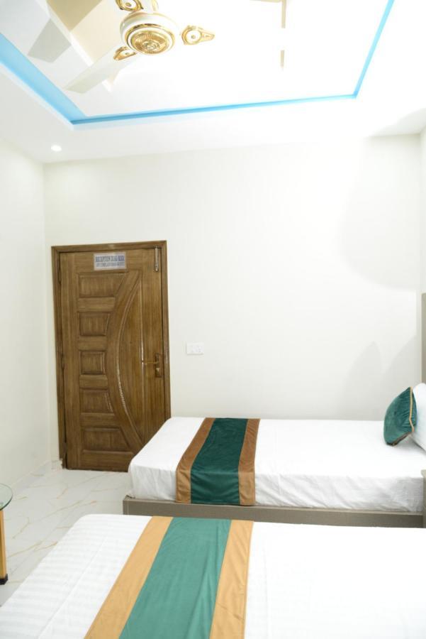 Hotel Deluxe Lahore Eksteriør bilde