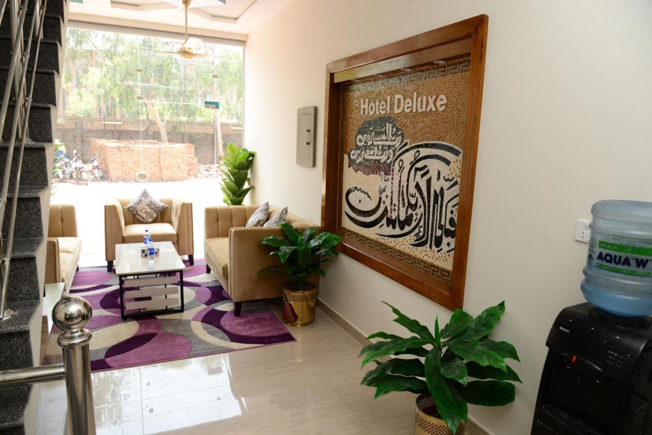 Hotel Deluxe Lahore Eksteriør bilde
