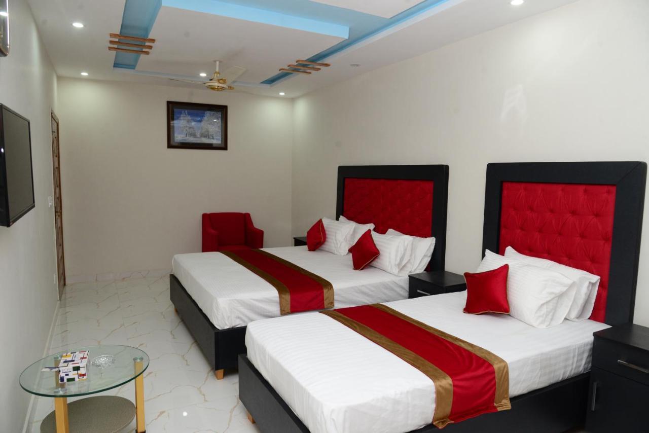 Hotel Deluxe Lahore Eksteriør bilde