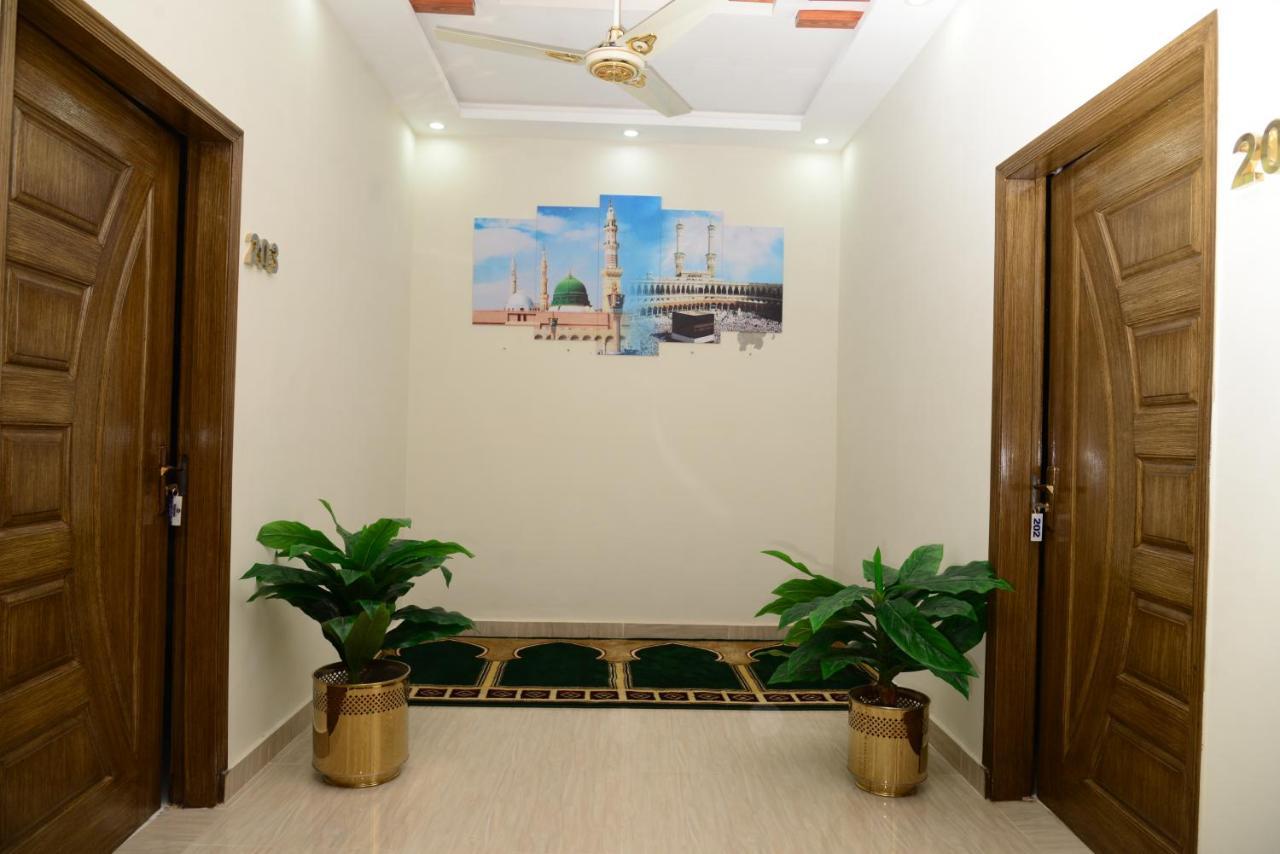 Hotel Deluxe Lahore Eksteriør bilde