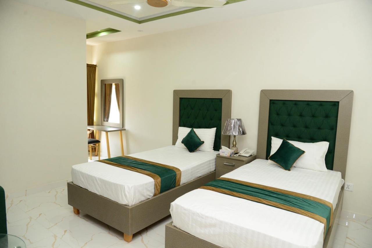 Hotel Deluxe Lahore Eksteriør bilde