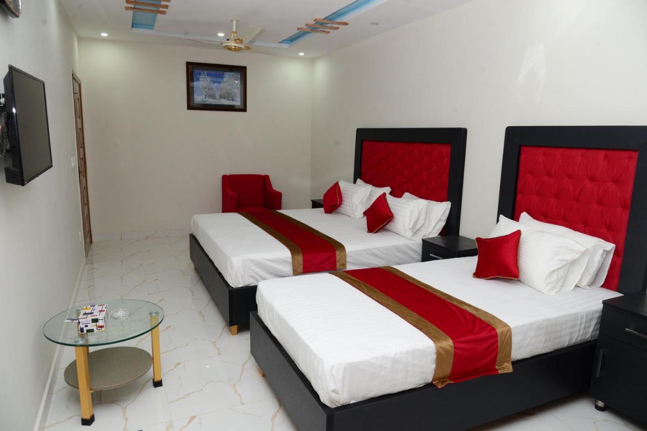 Hotel Deluxe Lahore Eksteriør bilde