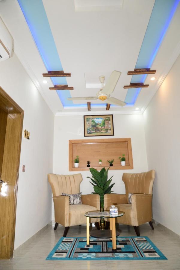 Hotel Deluxe Lahore Eksteriør bilde