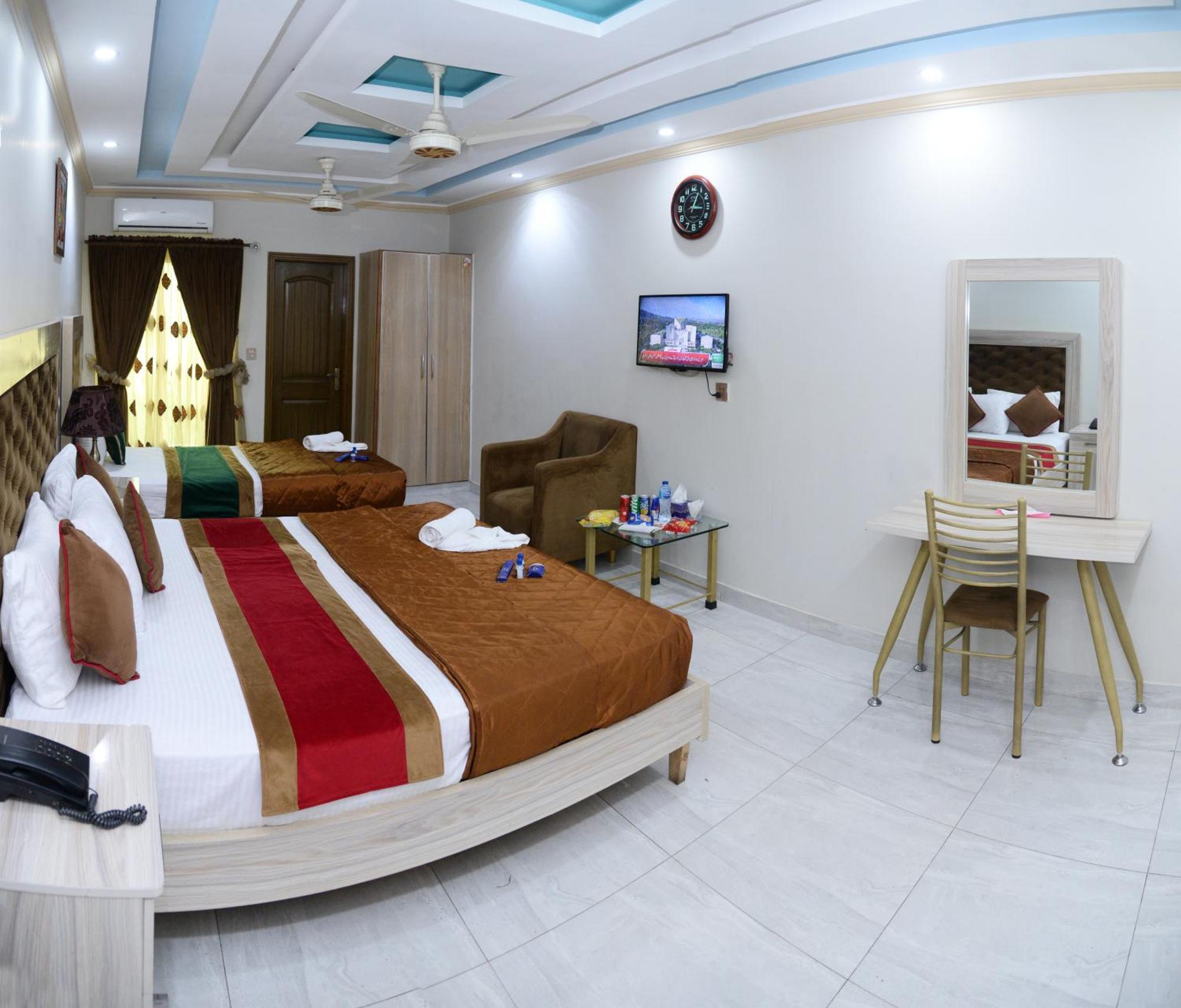 Hotel Deluxe Lahore Eksteriør bilde